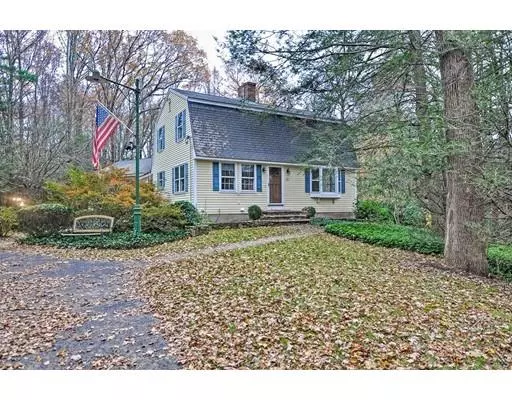 Sutton, MA 01590,27 Maple Lane