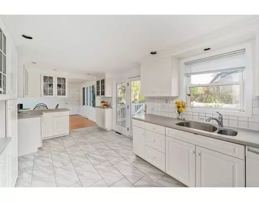 Needham, MA 02492,149 Jarvis Cir