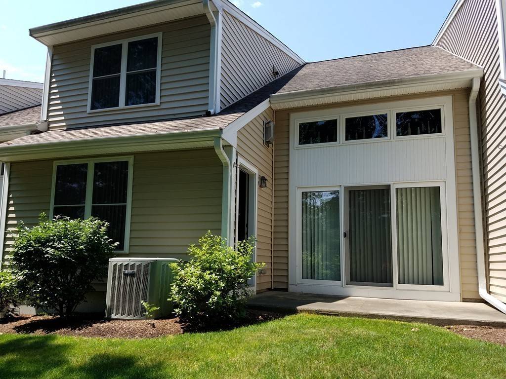 Mansfield, MA 02048,15 Reservoir St #22