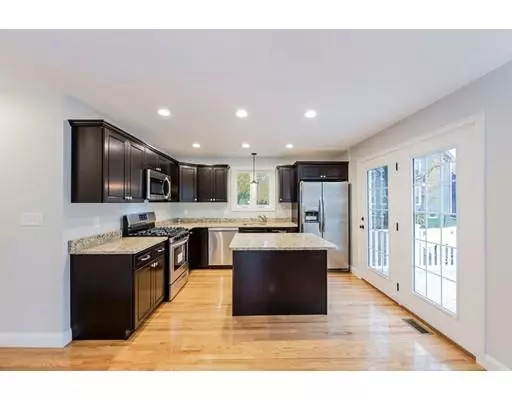 Lynn, MA 01902,52 Collins Street