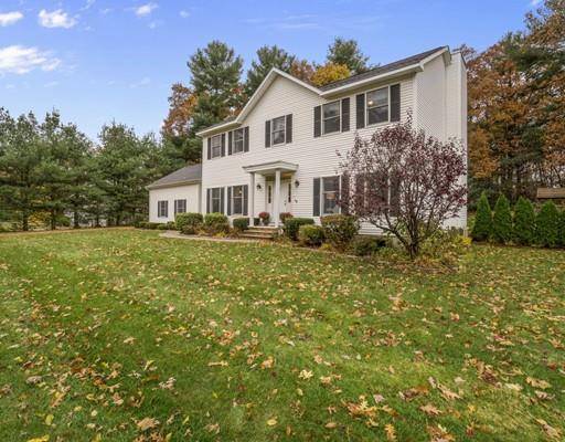 3 Eaton Pines Ln, Framingham, MA 01701