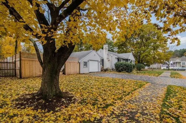 Milton, MA 02186,55 Silver Brook Rd