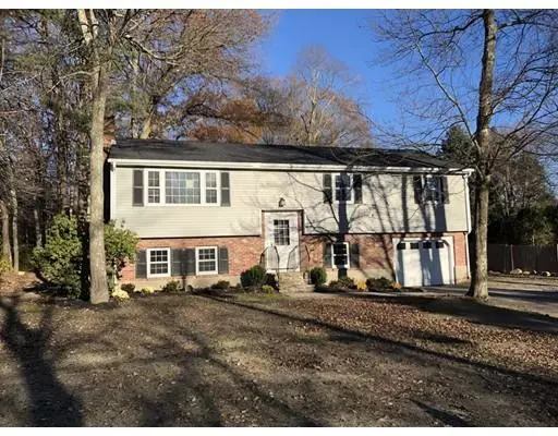 Holliston, MA 01746,105 High St