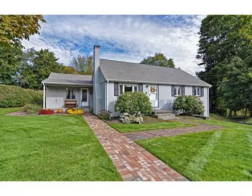 35 Autumn Cir, Canton, MA 02021