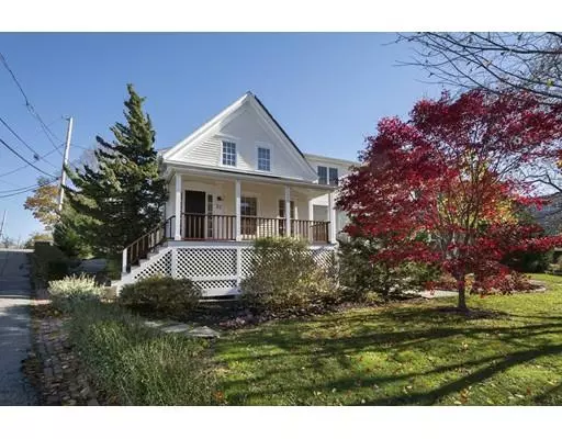 37 Stockbridge St, Cohasset, MA 02025