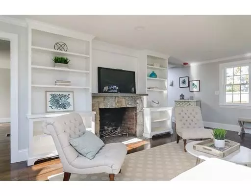 Cohasset, MA 02025,15 Bancroft Rd