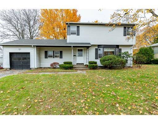 32 Briar Avenue, Lowell, MA 01852