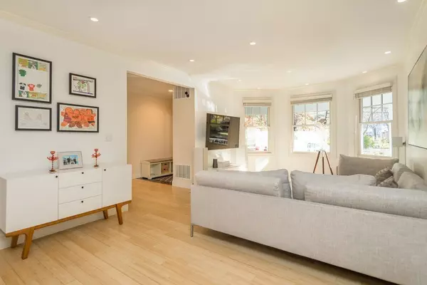 Brookline, MA 02446,75 Kenwood #75