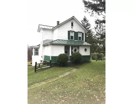 80 Lake St, Dalton, MA 01226