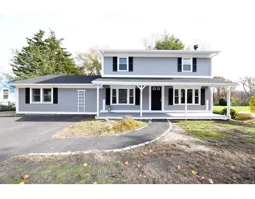 85 Nyes Ln, Acushnet, MA 02743