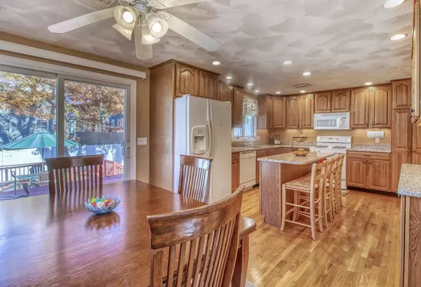 Dedham, MA 02026,26 Birch Street