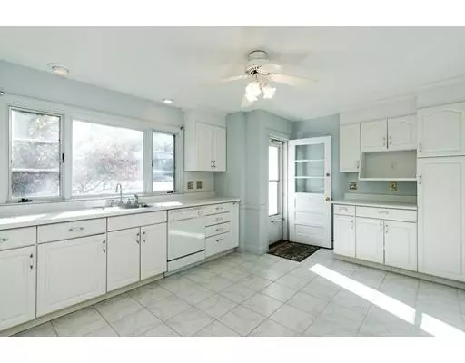 Arlington, MA 02474,27 Apache Trail