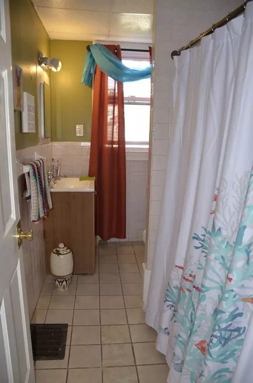 Lynn, MA 01902,54 Chestnut St