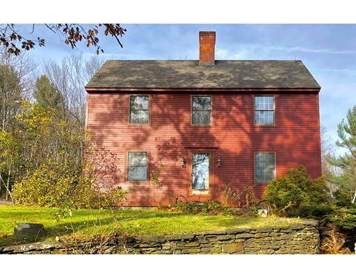 21 N. County, Leyden, MA 01337