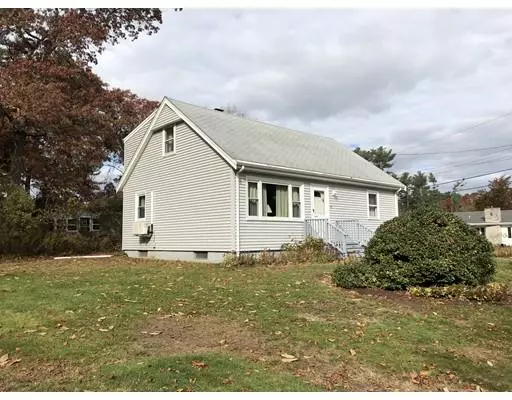 Acushnet, MA 02743,11 Marion St