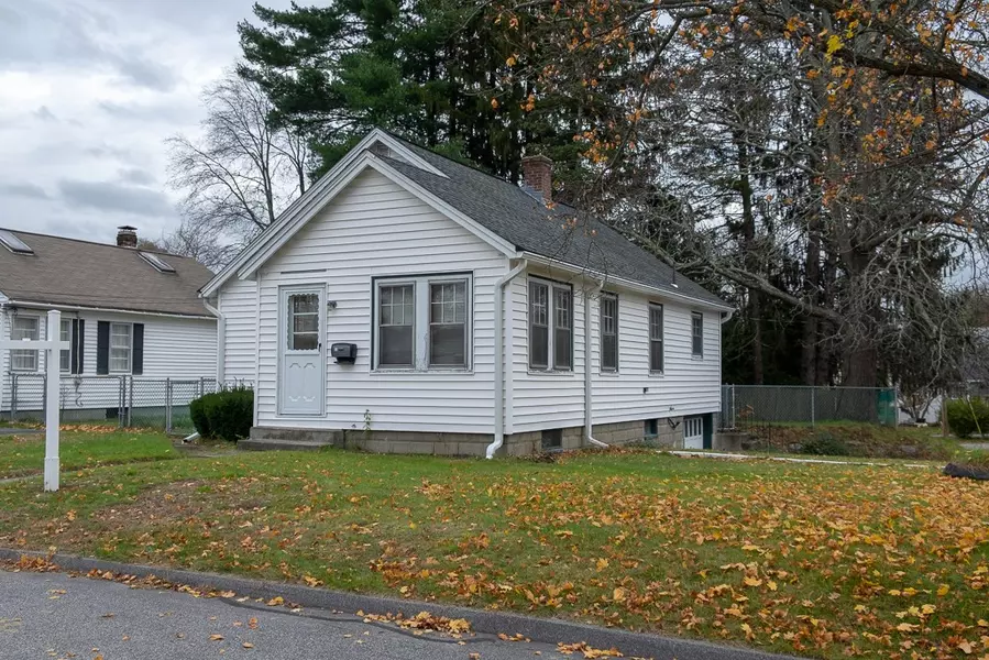 33 Gleason Rd, Shrewsbury, MA 01545