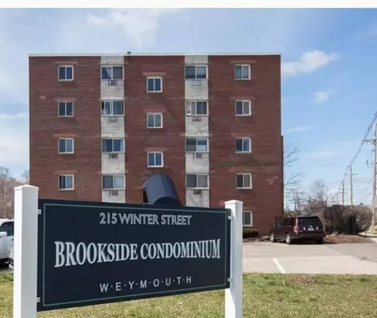 Weymouth, MA 02188,215 Winter St #4N