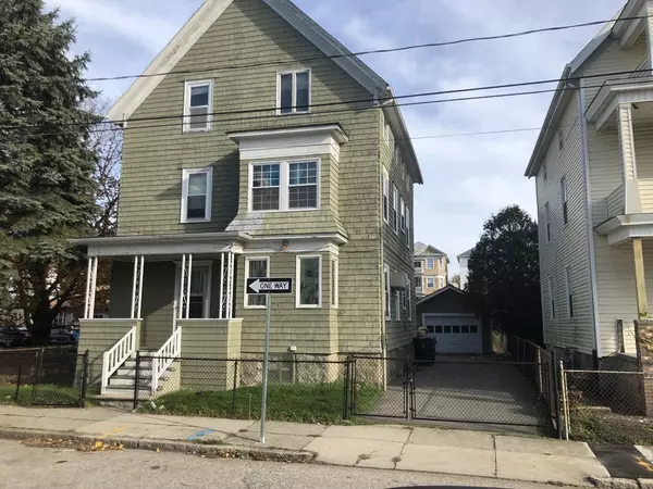 64 Montaup St, Fall River, MA 02724