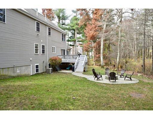 86 Saddleworth Way, Middleboro, MA 02346