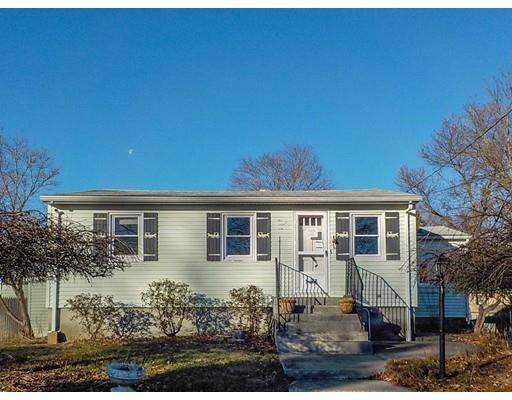 29 Chainey St, Seekonk, MA 02771