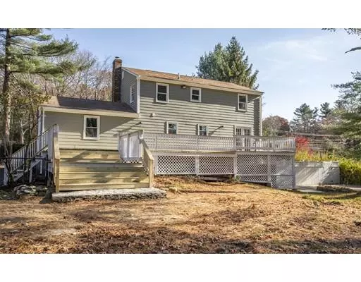 Berkley, MA 02779,18 Pine St