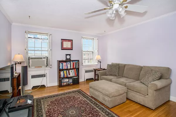 Newton, MA 02467,39 Commonwealth Avenue #U:32