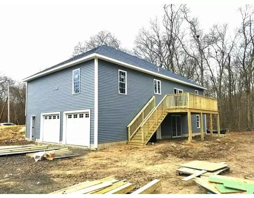 Acushnet, MA 02743,57 Pageotte St