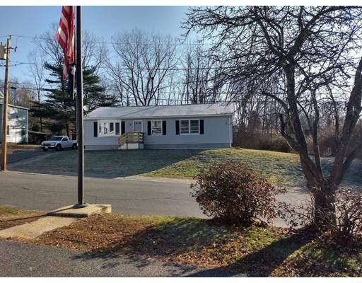 38 North St, Hardwick, MA 01031