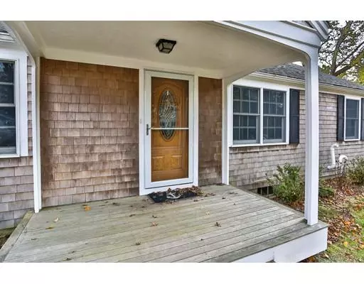 Yarmouth, MA 02673,10 Elton