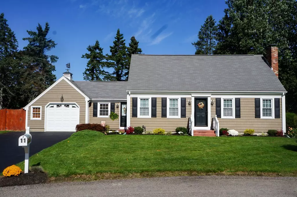 Seekonk, MA 02771,11 Adams Ct