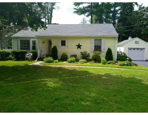 2 Sunset Avenue, Middleboro, MA 02346