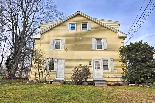 118 Village St #A, Medway, MA 02053