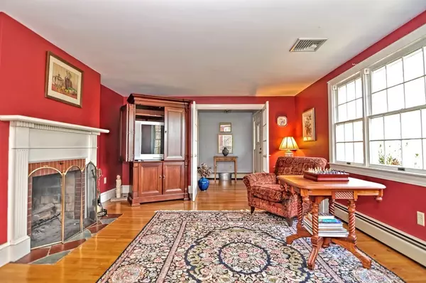 North Attleboro, MA 02760,44 Hillside Road