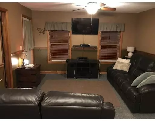Westfield, MA 01085,88 King St