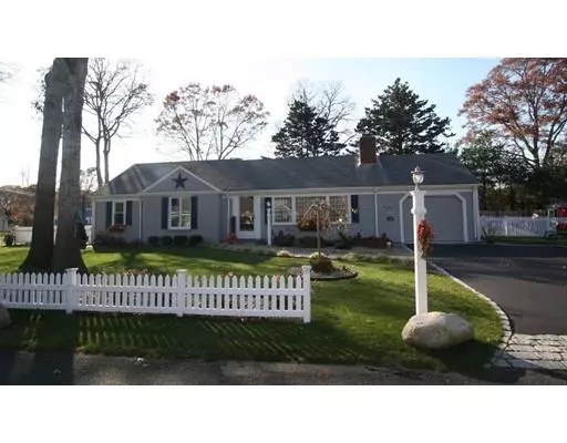 104 Chipping Green Cir, Yarmouth, MA 02664