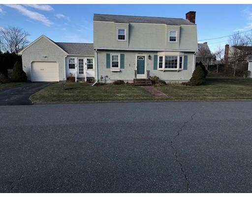 35 Wamsutta Rd, Somerset, MA 02726