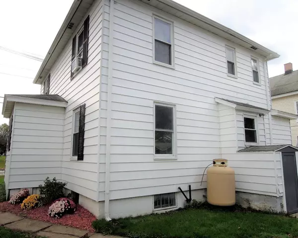 Palmer, MA 01080,2286-2288 Main Street