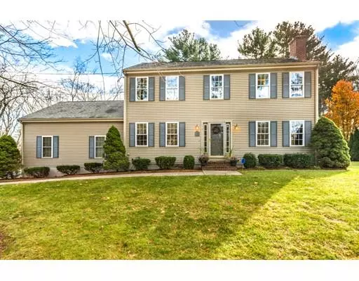 11 Field St, Taunton, MA 02780