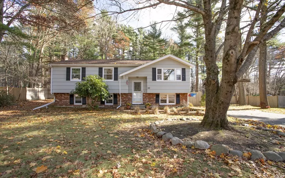 20 James St, Norton, MA 02766