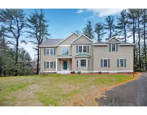 8 Hutchinson Way, Acton, MA 01720