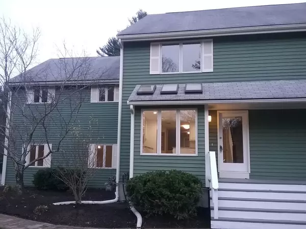 Bellingham, MA 02019,64 S Maple St #64