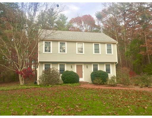 29 Robinson Creek Rd, Pembroke, MA 02359