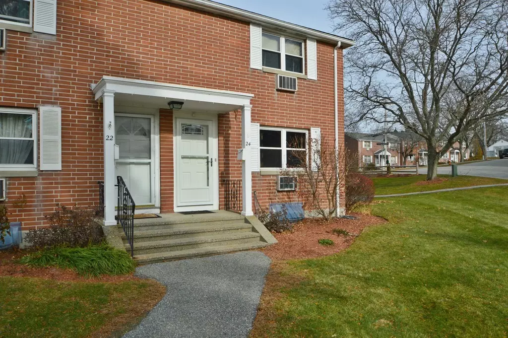 North Andover, MA 01845,24 Leyden Street #24