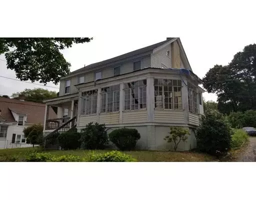 59 Oak Street, Clinton, MA 01510