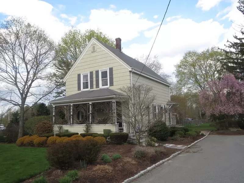 718 Washington St, Easton, MA 02375