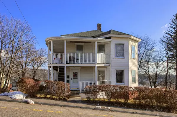 17 Grant St, Gardner, MA 01440