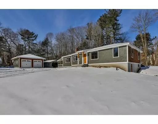 Groveland, MA 01834,1 Holly Ln