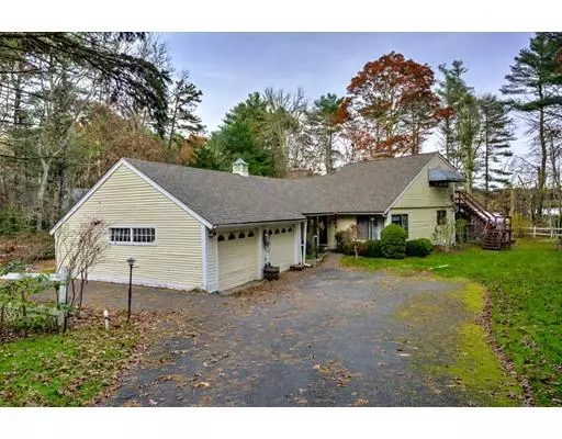 42 Pinkham Rd, Sandwich, MA 02563