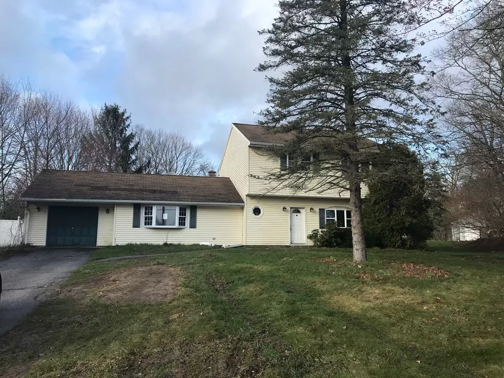 Swansea, MA 02777,2 Mount Fair Cir