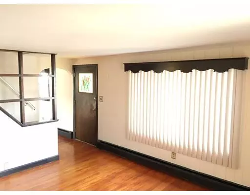 Swansea, MA 02777,78 Ralph Chapman Rd